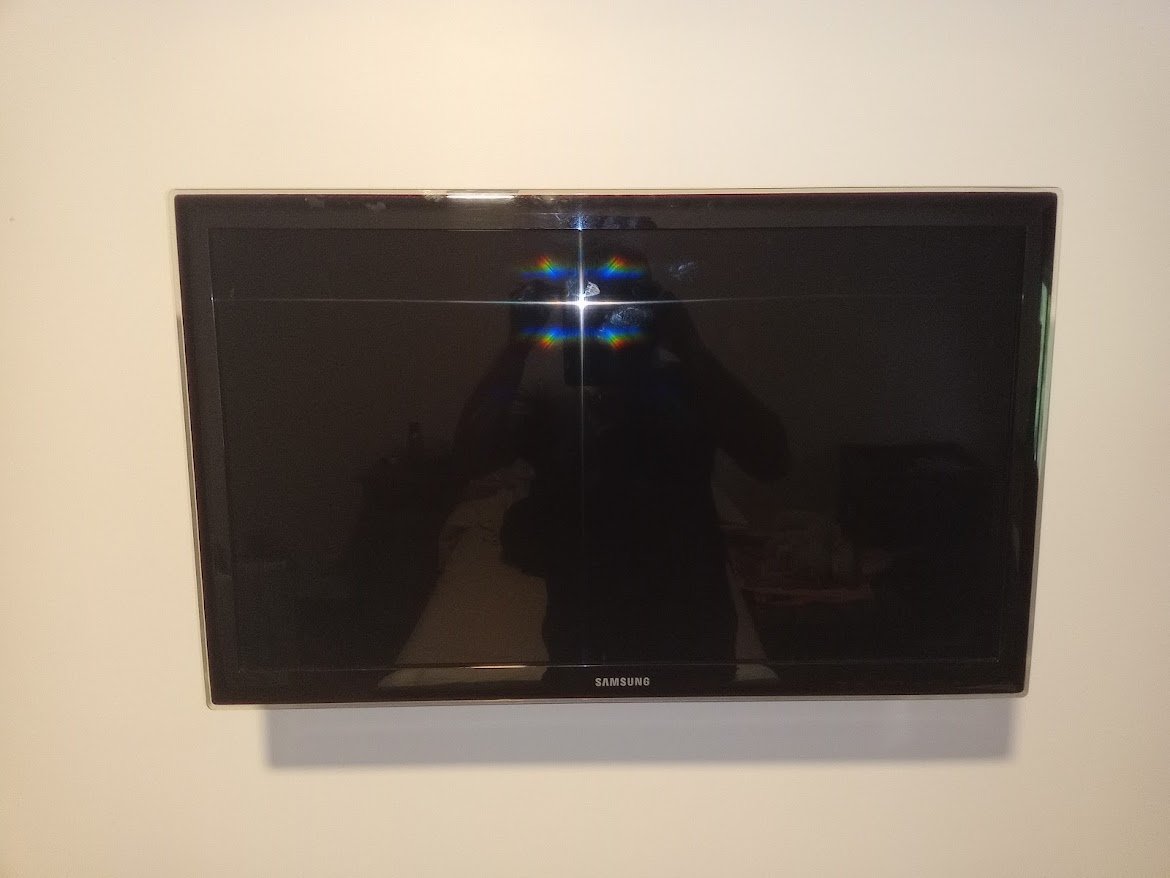 colocacion tv en pared ladrillo